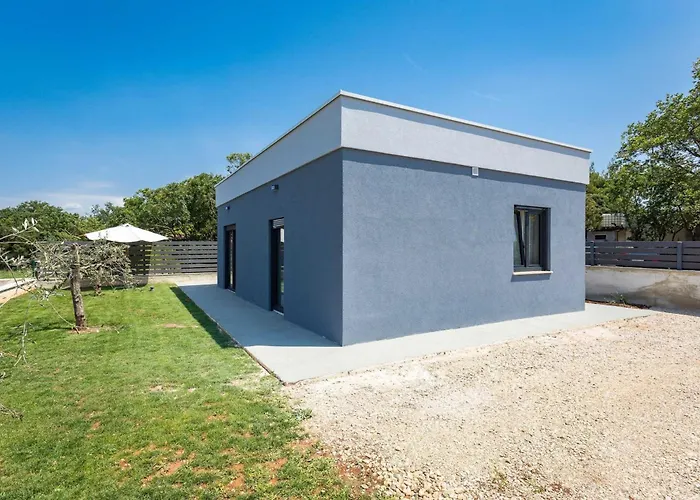 펜션 Eco House Peroj *