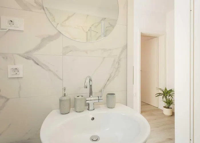 Vakantiehuis Eco House Peroj Mednjan